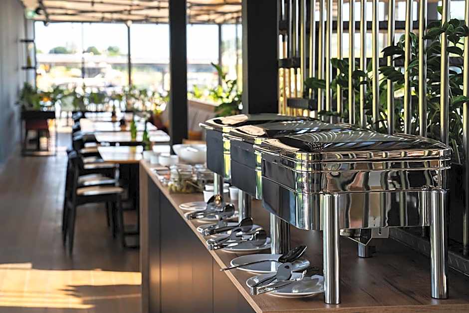 New Port - Hotel na Wile