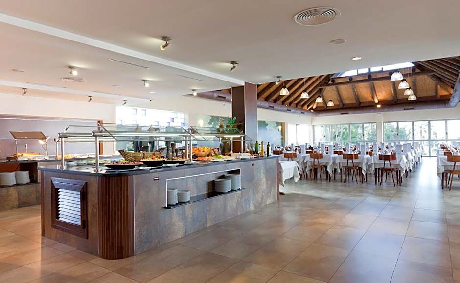 Marvell Club Hotel & Apartments