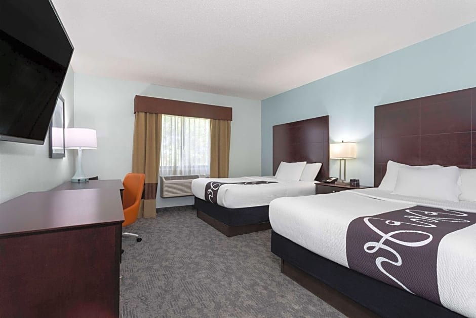 La Quinta Inn & Suites by Wyndham Bonita Springs Naples