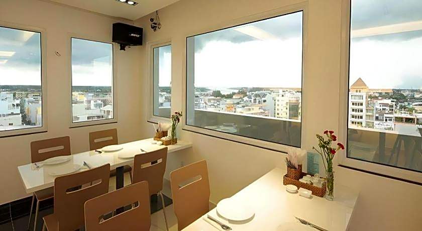 Hung Cuong Hotel