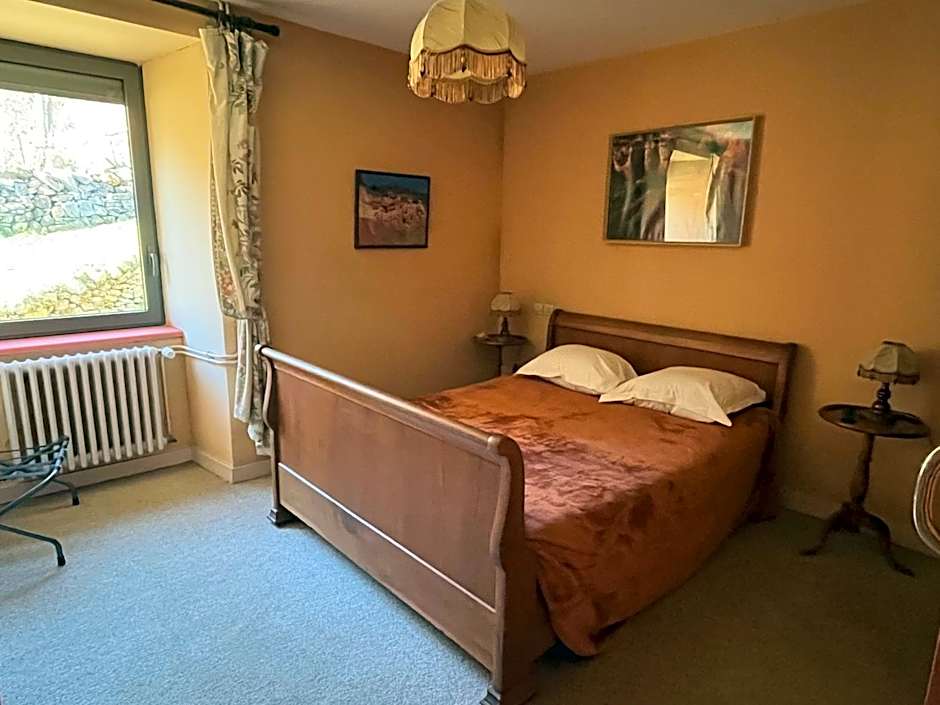 Gîte-Auberge du Pont de Lanau