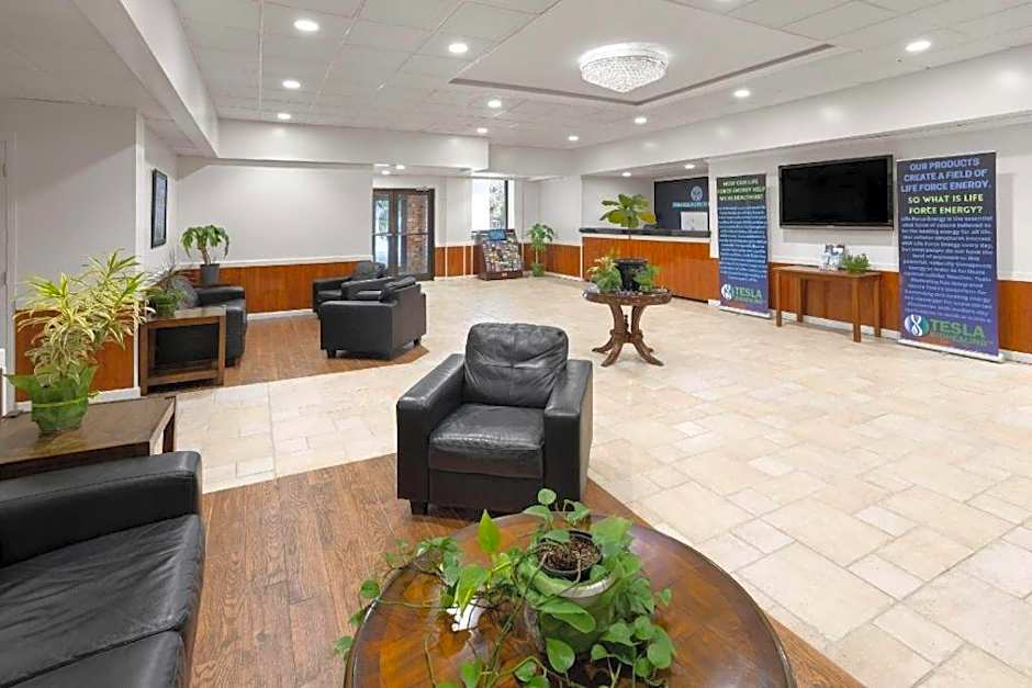 Ramada by Wyndham Butler/Tesla Biohealing Resort