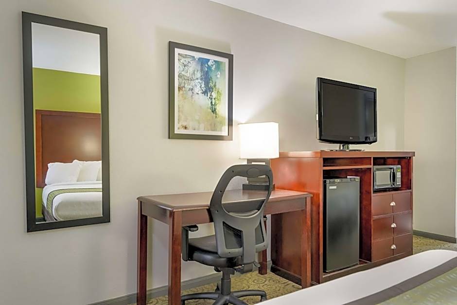 SureStay Hotel by Best Western Deer Park