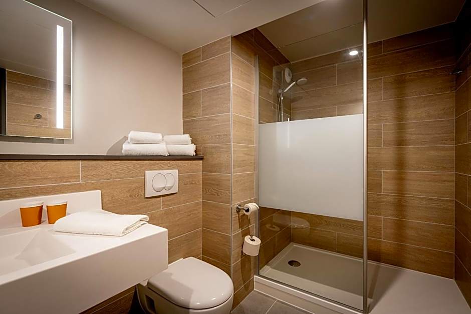 ibis Styles Valenciennes Petite Foret