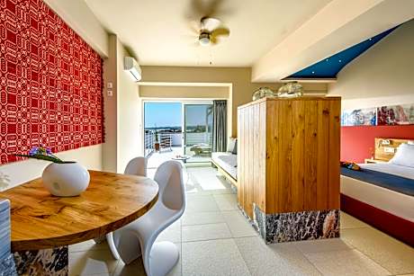 Penthouse Suite With Panoramic Sea View