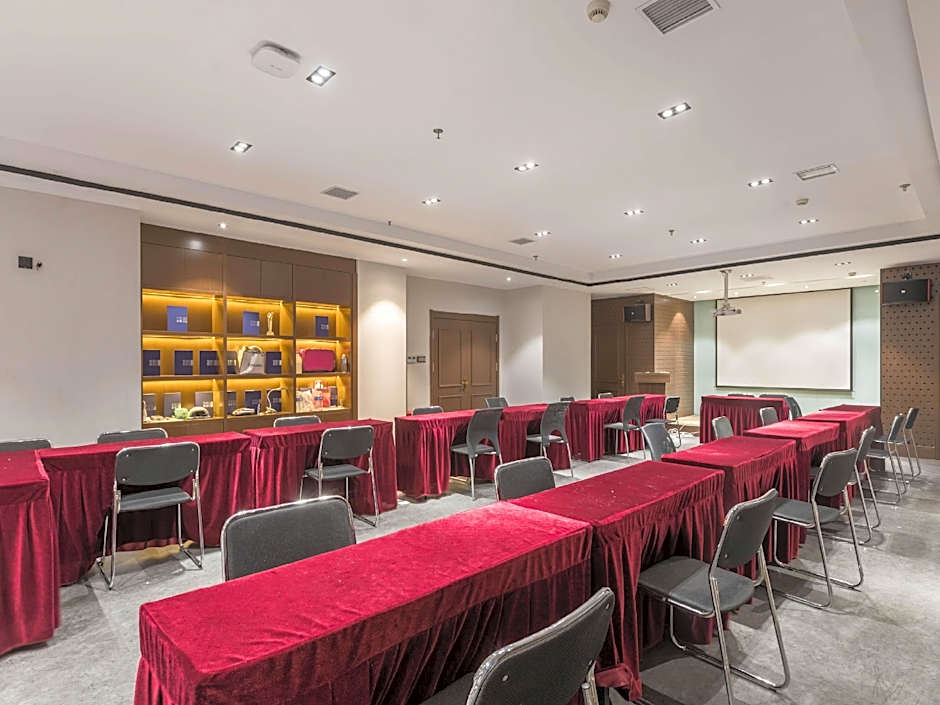 City Comfort Inn Shijiazhuang High Speed Railway Station Dong Feng Road – Shijiazhuang