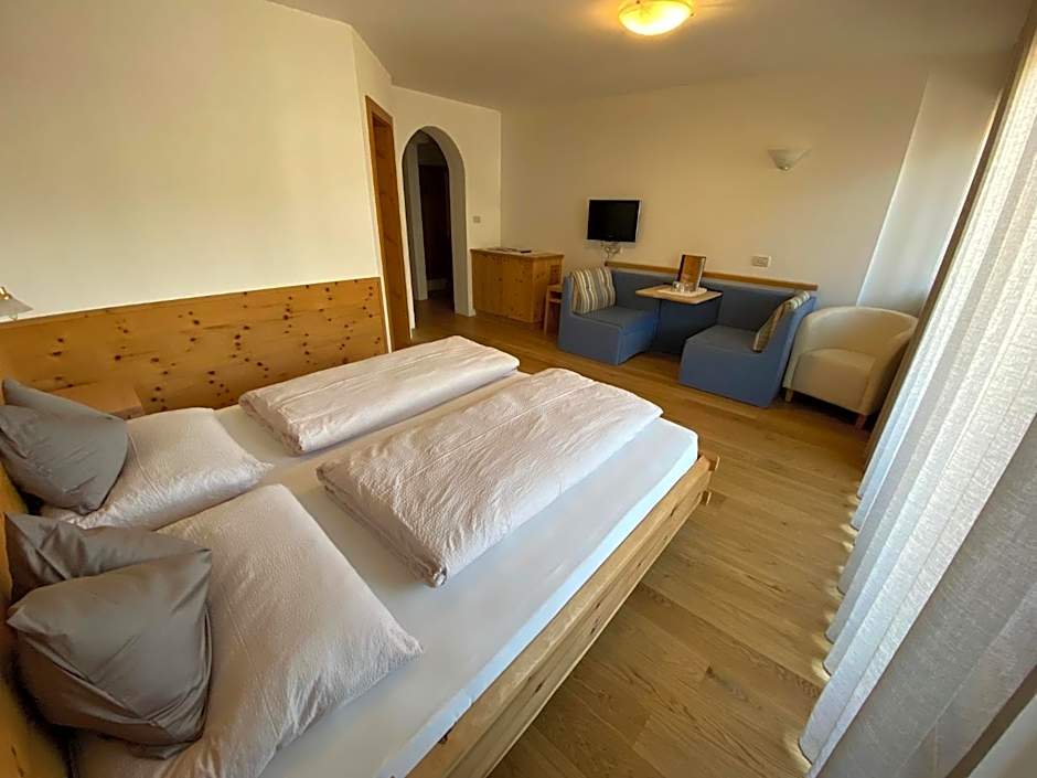 Garni Residence Trocker