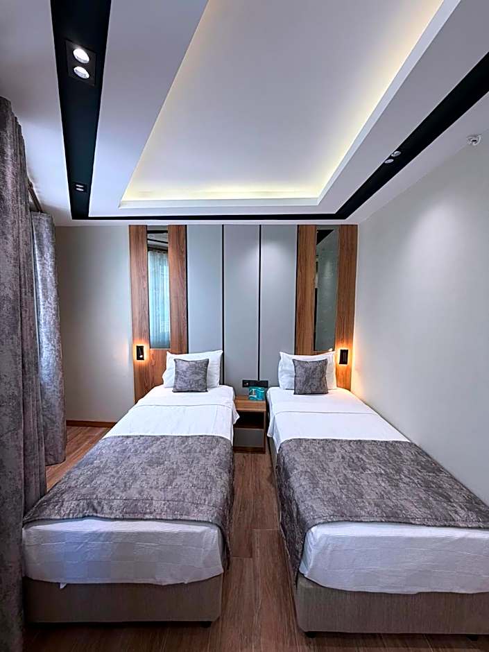 Nil Hotel