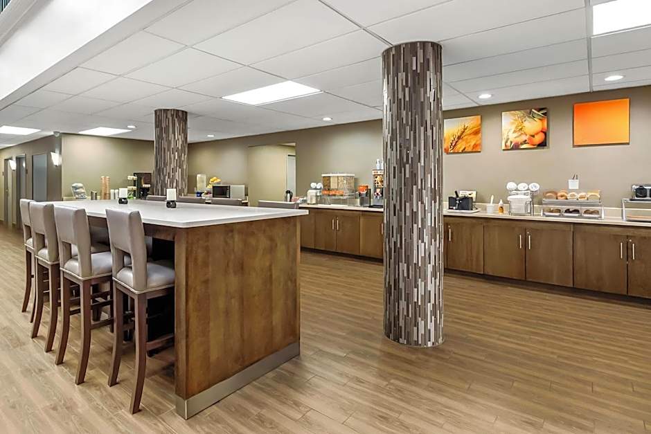 Comfort Suites Near Potomac Mills