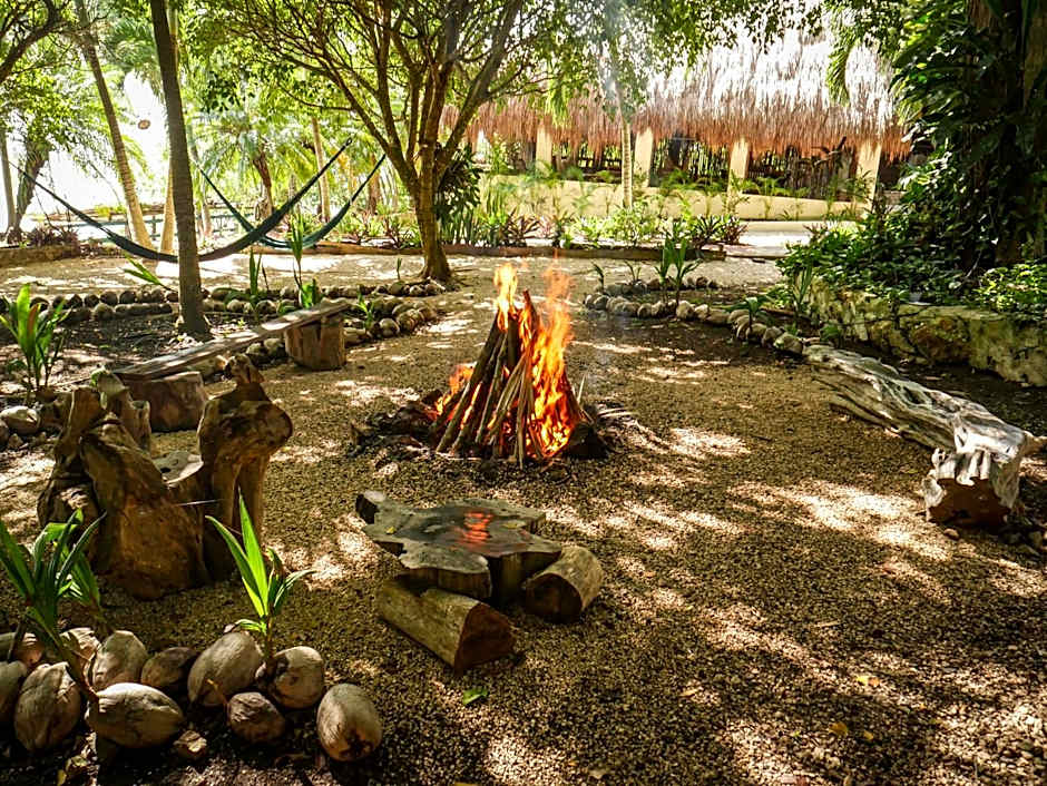 Villa Santuario Lake front Oasis