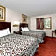 Days Inn & Suites by Wyndham Des Moines Airport