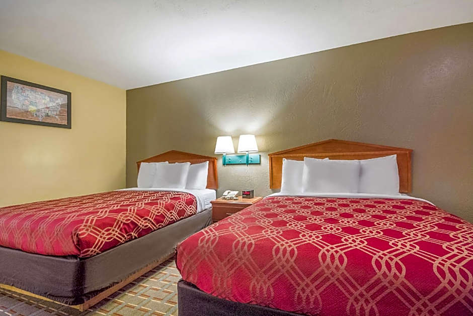 Econo Lodge Lansing - Leavenworth