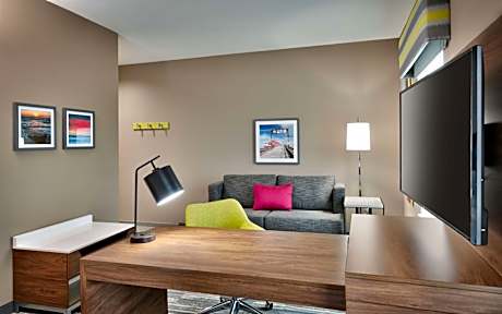 King Studio Suite - Hearing Access