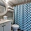 Sandy Bottoms Beachfront Studio On The Sand
