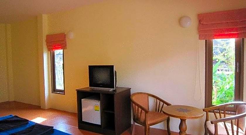 Lanta Bee Garden Bungalows