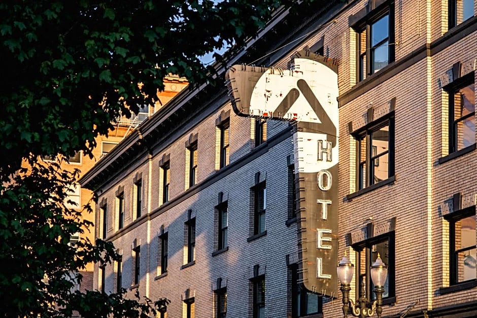 The Clyde Hotel Portland by Kasa