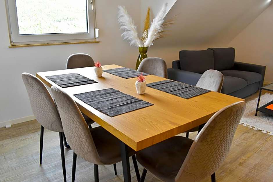 Hike Inn Hotels by Emmerich