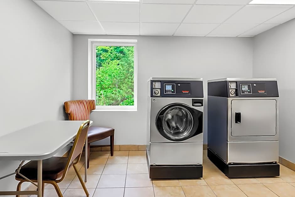 Spark by Hilton Lexington