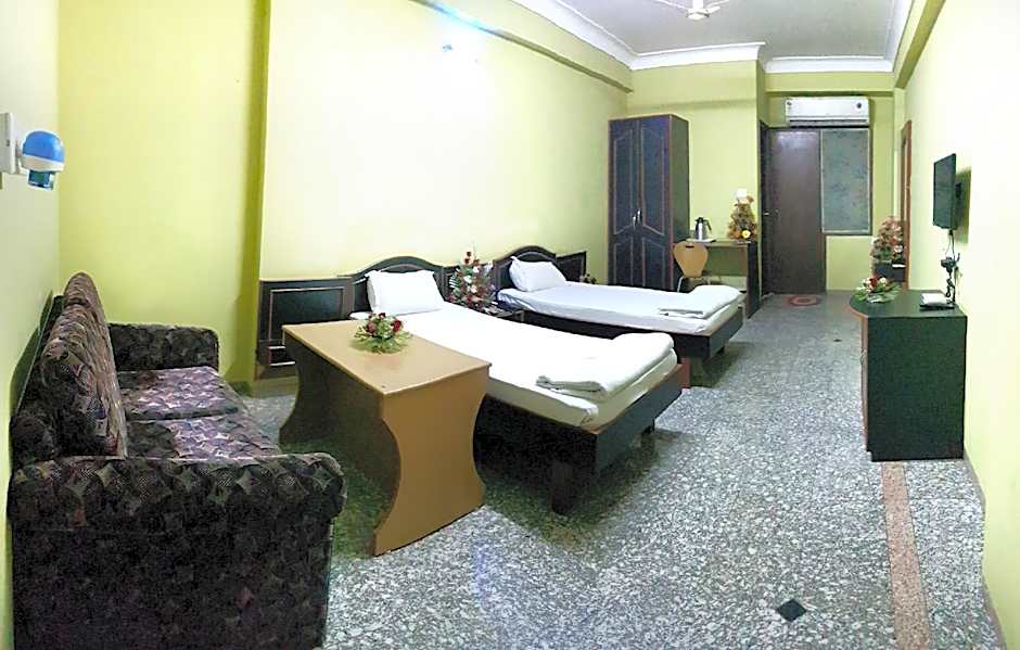 Hotel Mangal Regency – Indore, OH