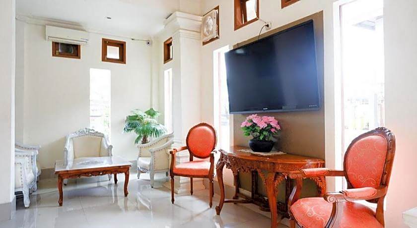 RedDoorz Plus @ Hotel Srikandi Kendari