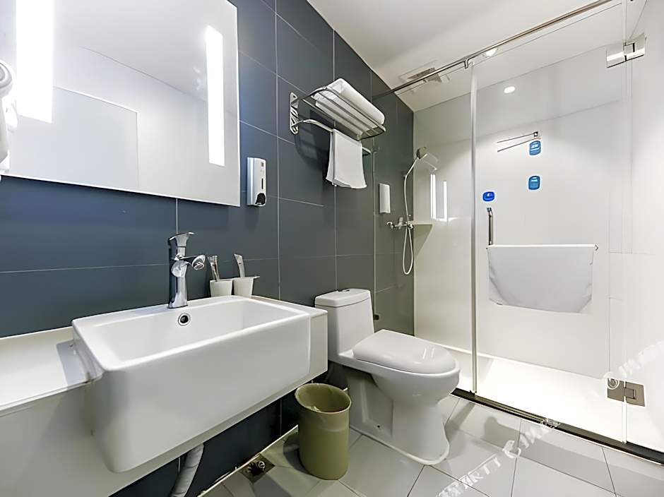 Hanting Express Chengdu Lingshiguan Road – Chengdu, IL