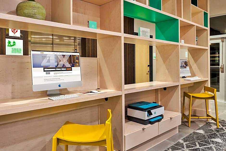 Holiday Inn & Suites Toledo Southwest - Perrysburg by IHG