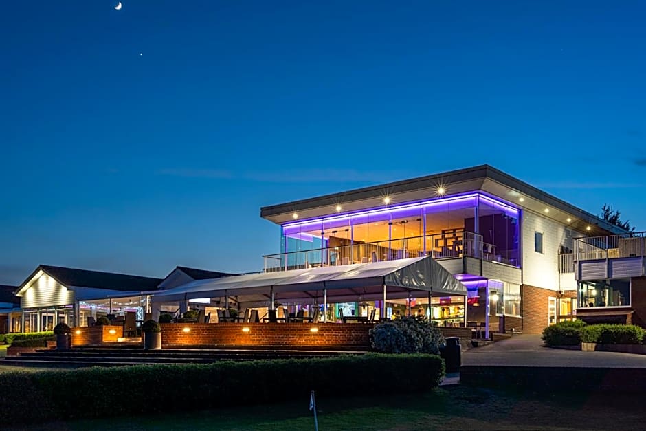 Stoke By Nayland Resort