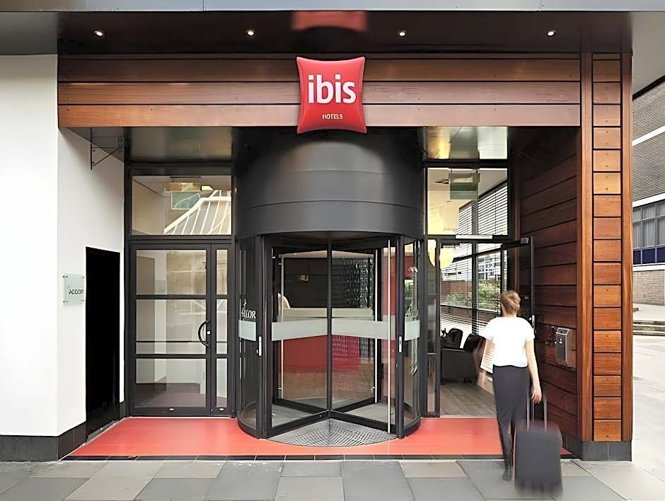 ibis Stevenage Centre