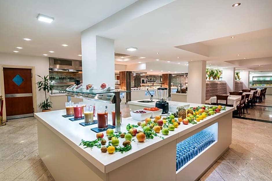 Iberostar Waves Bellevue