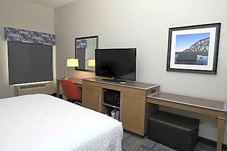 King Room with Sofa Bed - Non-Smoking