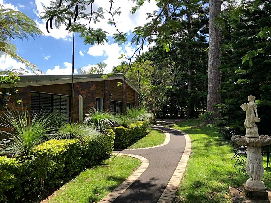 Montville Holiday Apartments