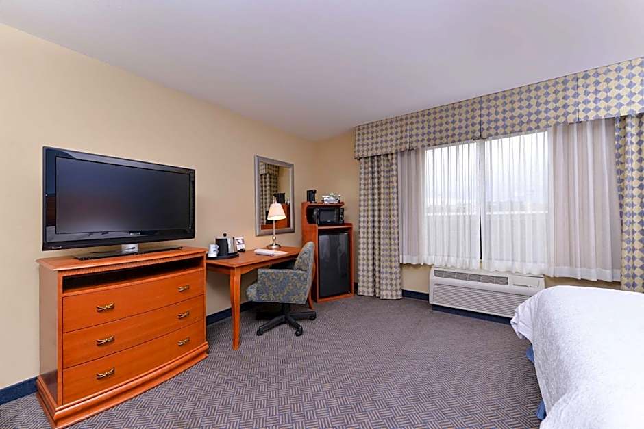 Photo 1 of 3 of 1 King Bed