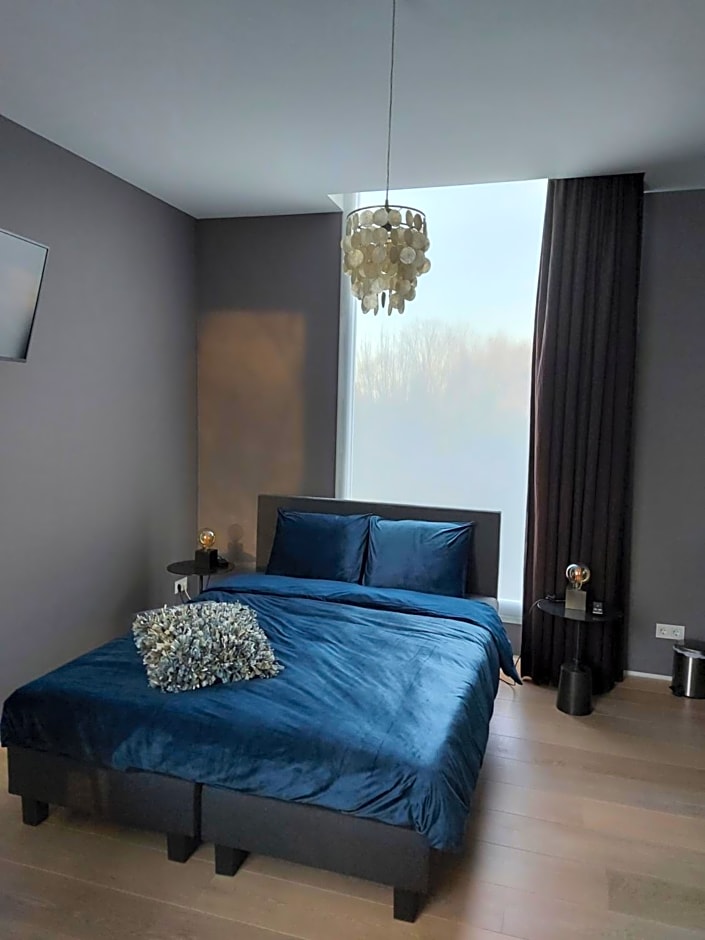 Bed & Wellness Boxtel, luxe kamer met airco en eigen badkamer