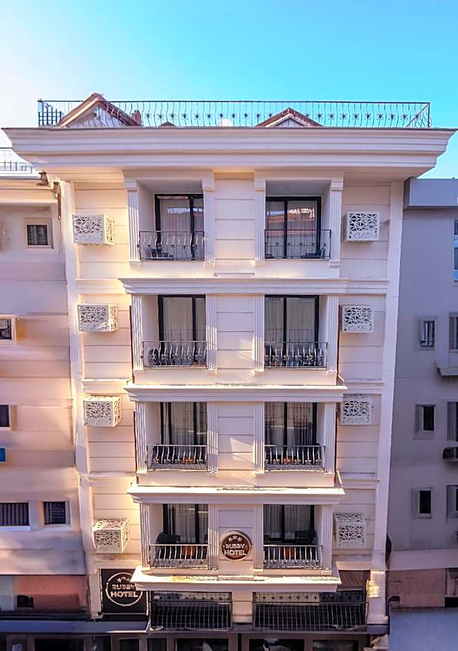 RUBBY HOTEL KADIKOY