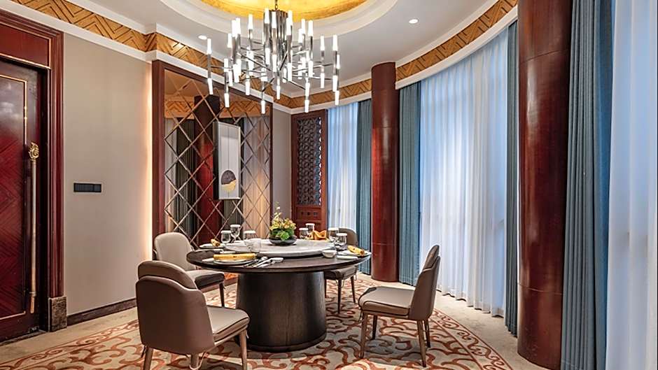 Wyndham Grand Plaza Royale Ningbo