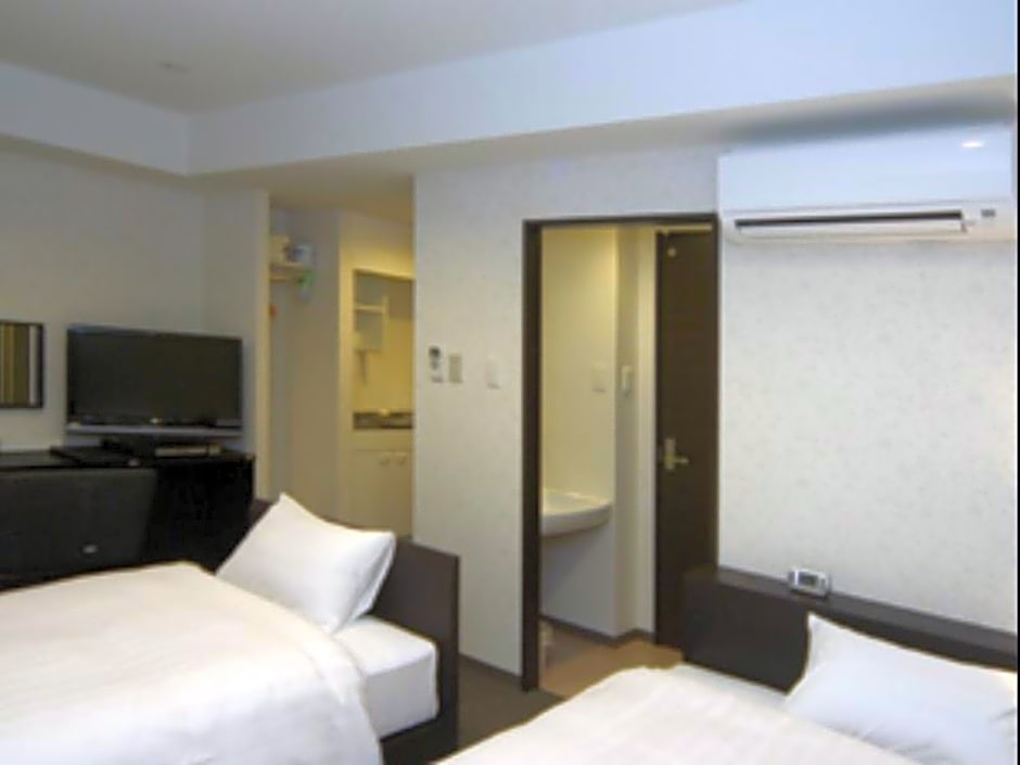 New Station Hotel Premiere