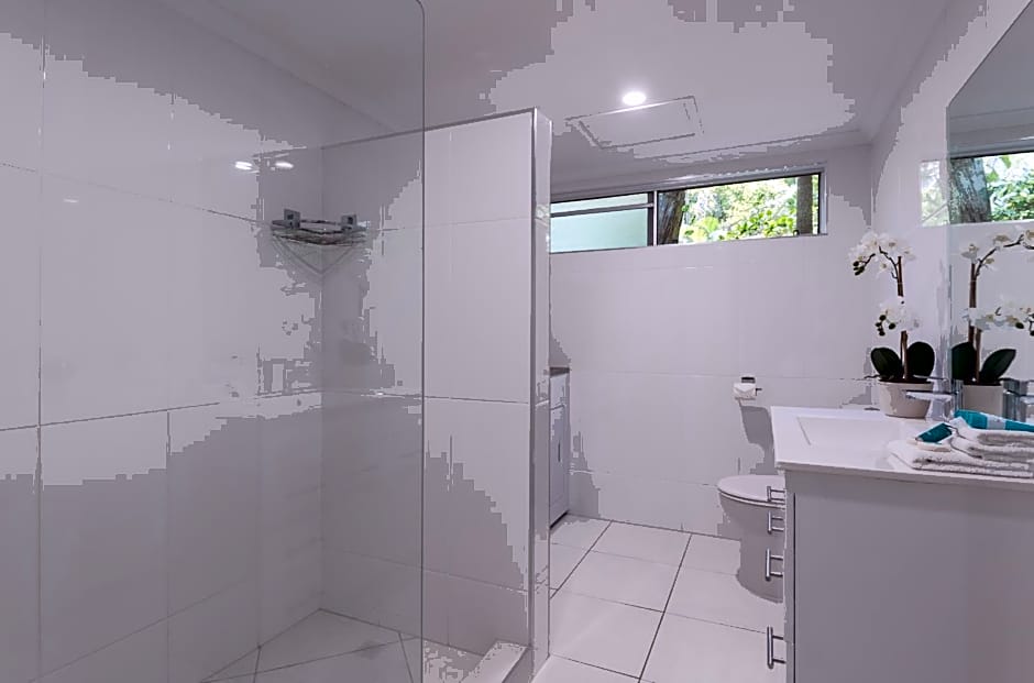 Lychee Tree Holiday Apartments