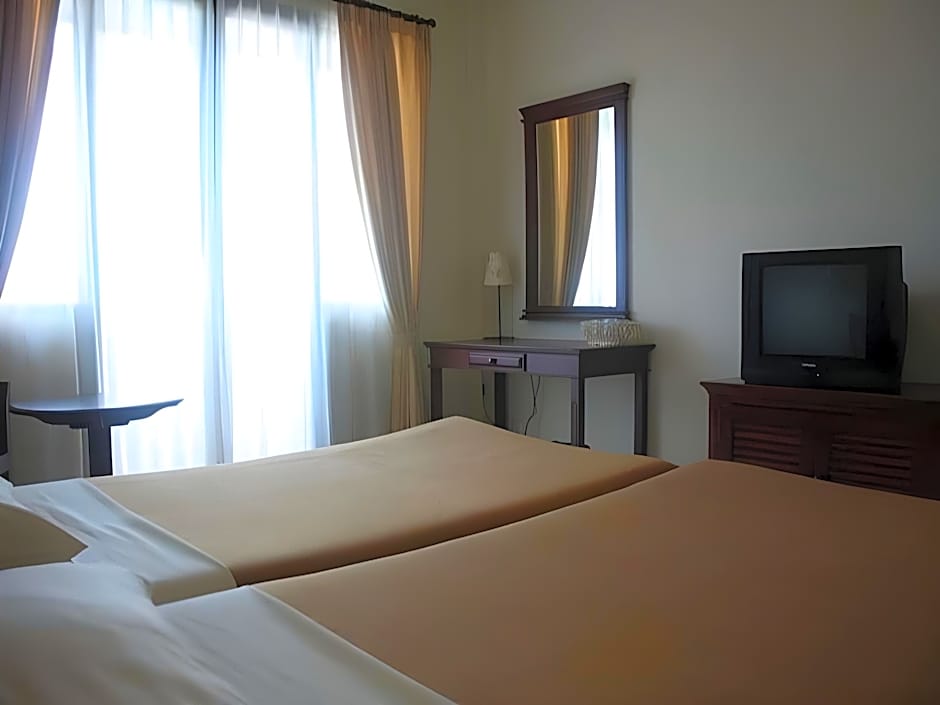 Nirwana Suites