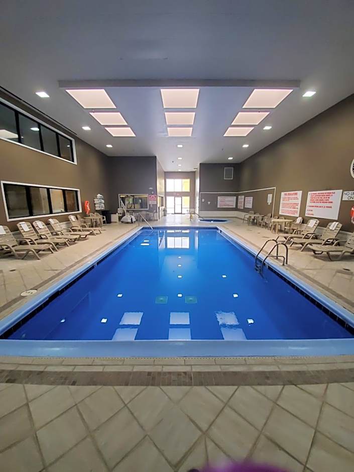 Ramada by Wyndham North Platte