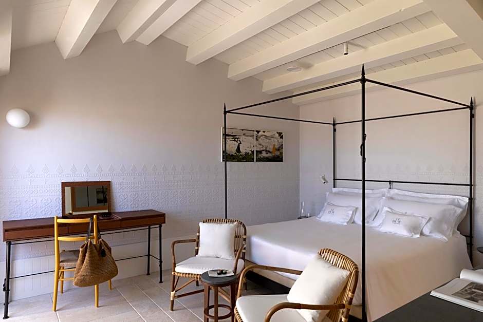 Photo 1 of 6 of Junior Suite, Sea View