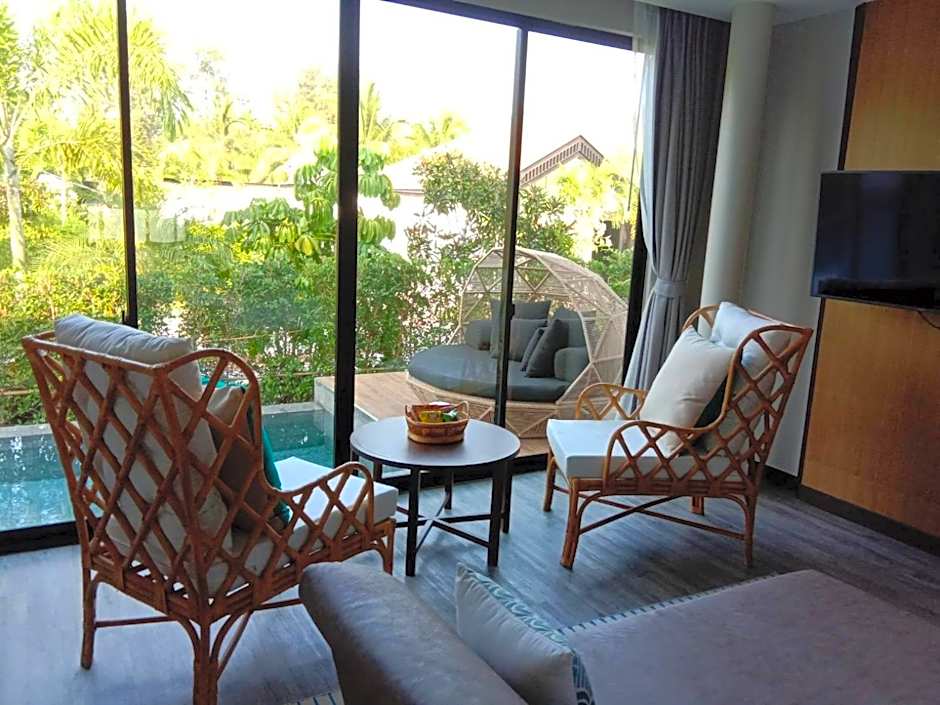 Tungtong Beach Villas