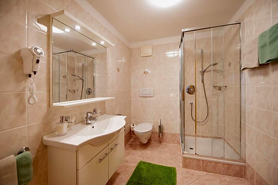 Ferienwohnungen Lanserhof