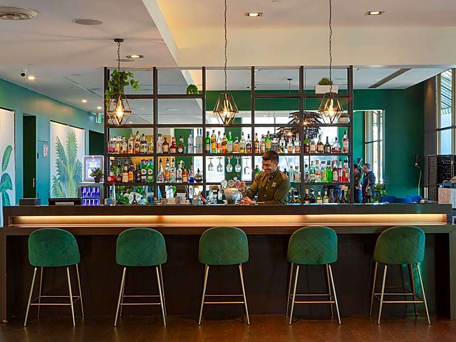 Novotel Melbourne Glen Waverley Hotel