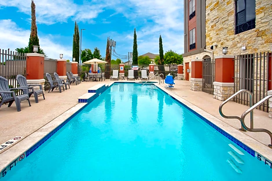 Holiday Inn Express Hotel and Suites Katy By IHG