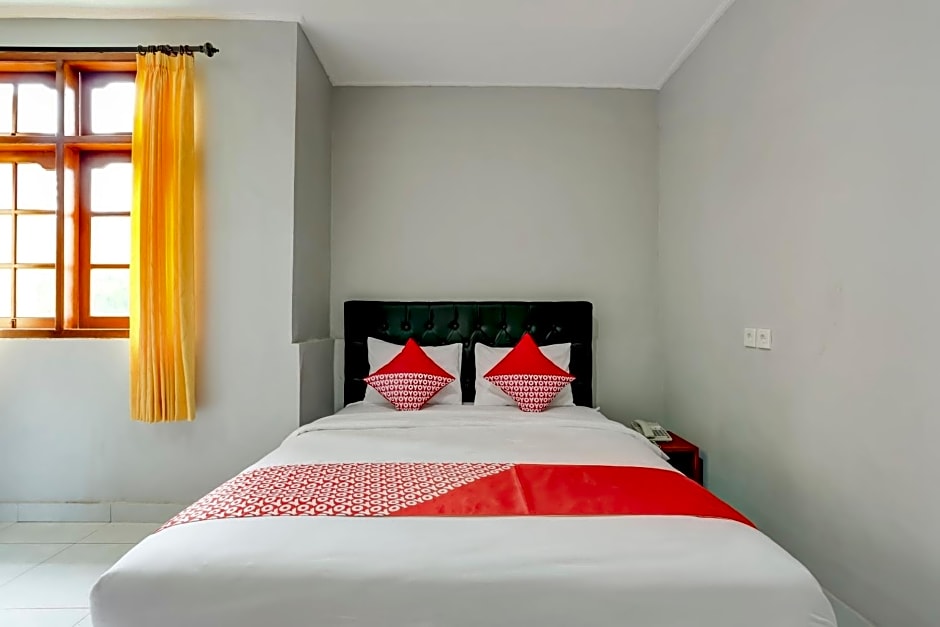 OYO 90089 Hotel Satria Syariah