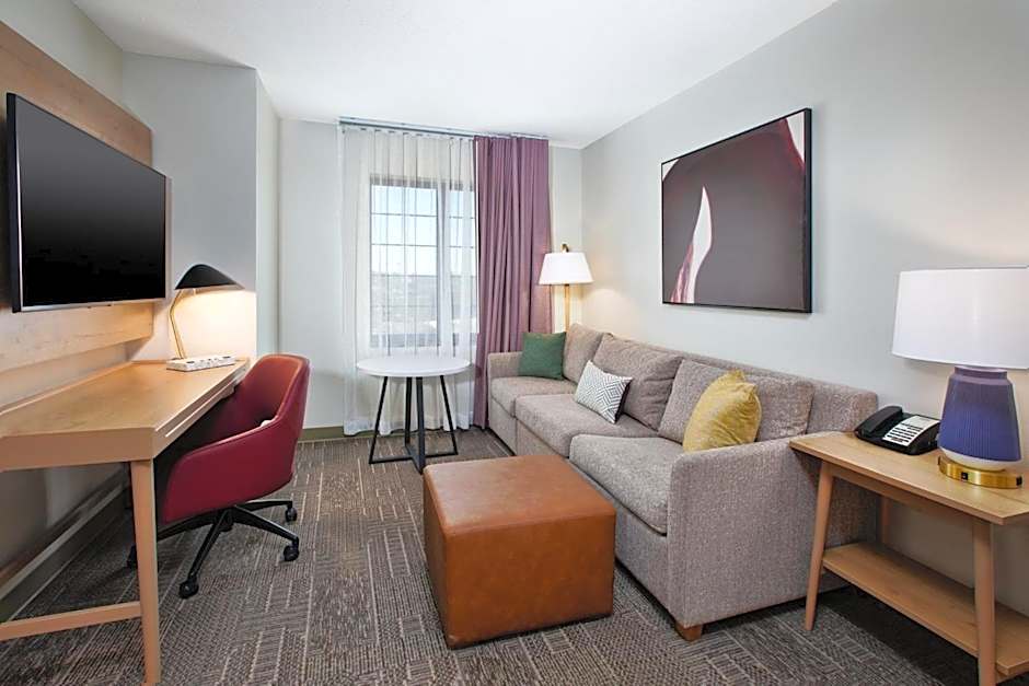 Staybridge Suites Omaha 80th and Dodge By IHG