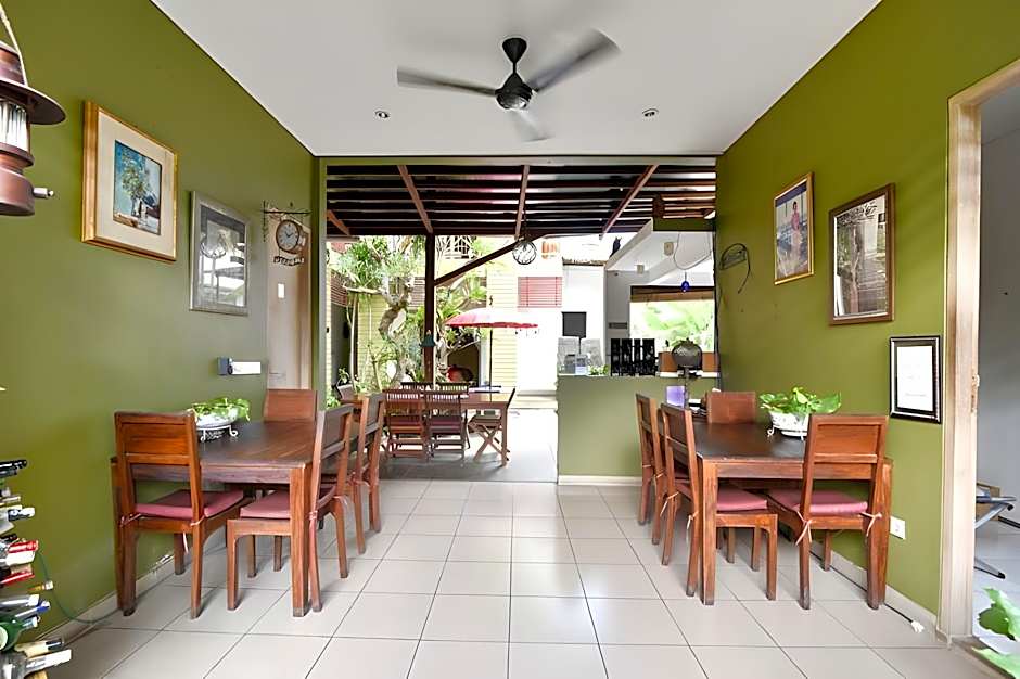 RedDoorz near Pantai Sanur Bali