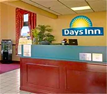 Days Inn by Wyndham Apple Valley Sevierville
