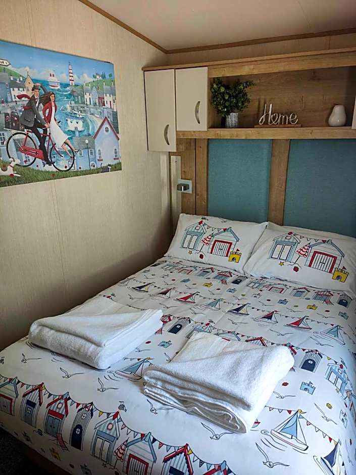 Premium Holiday Home in The New Forest at Hoburne Bashley - Leisure Passes Available to Purchase