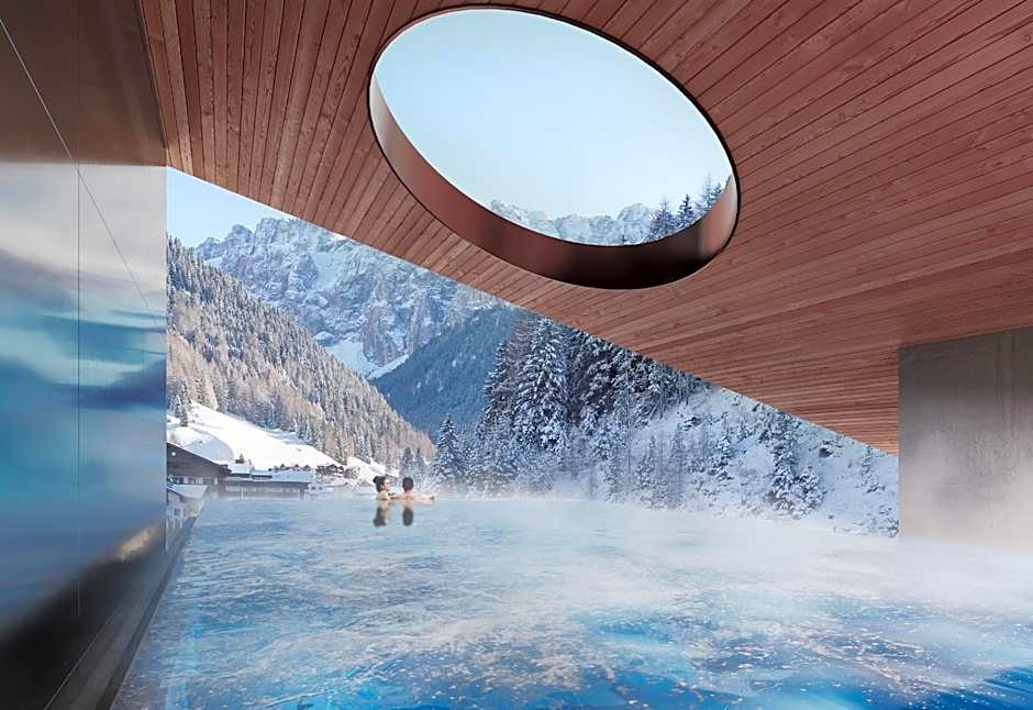 The Oswald Grand Hotel